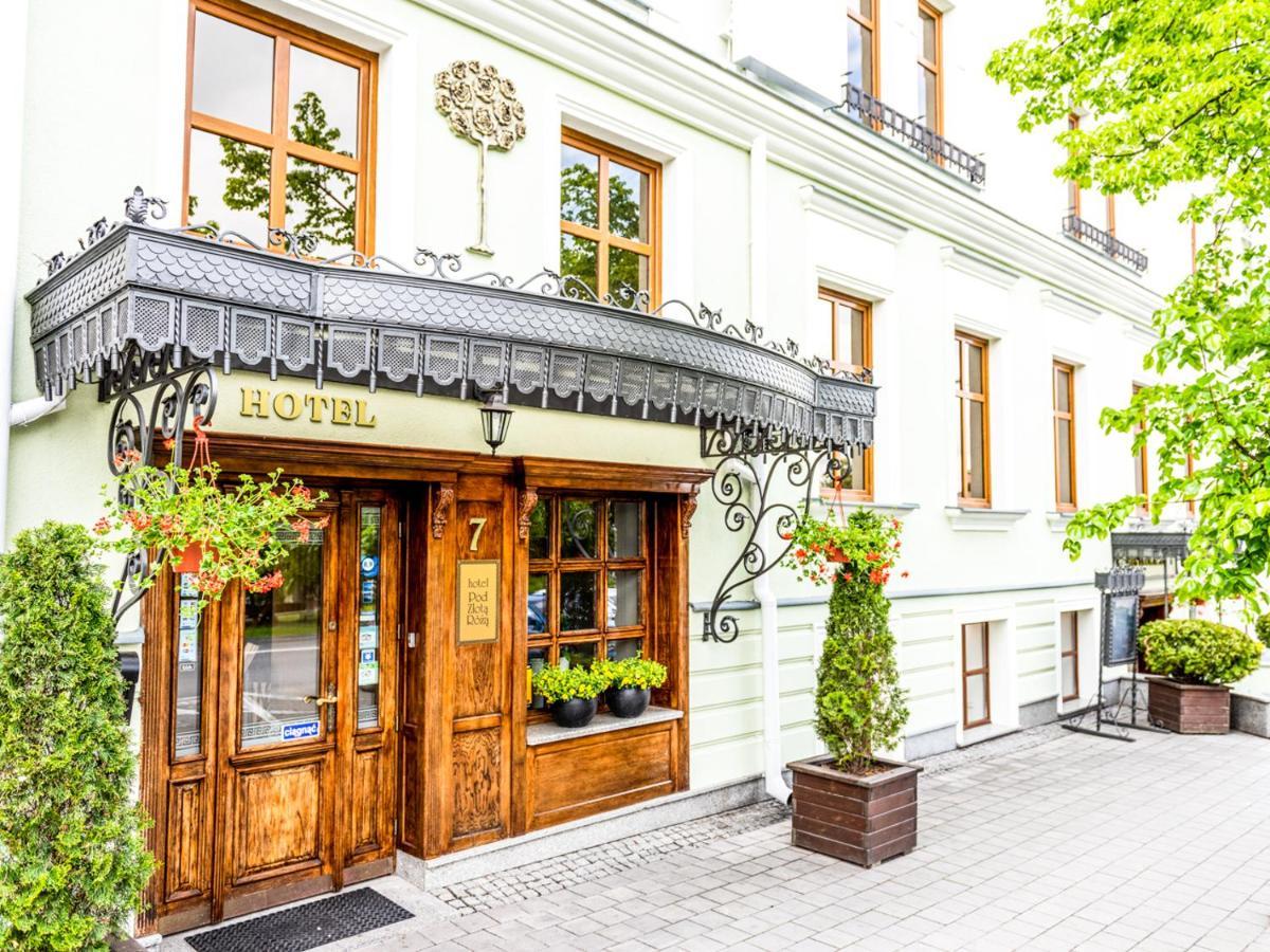 Hotel Pod Zlota Roza Kielce Exteriör bild